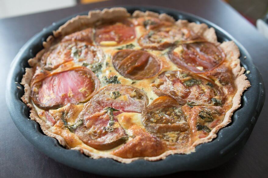 Tarte à la tomate, jambon blanc, gruyère et moutarde La Cuisine Facile